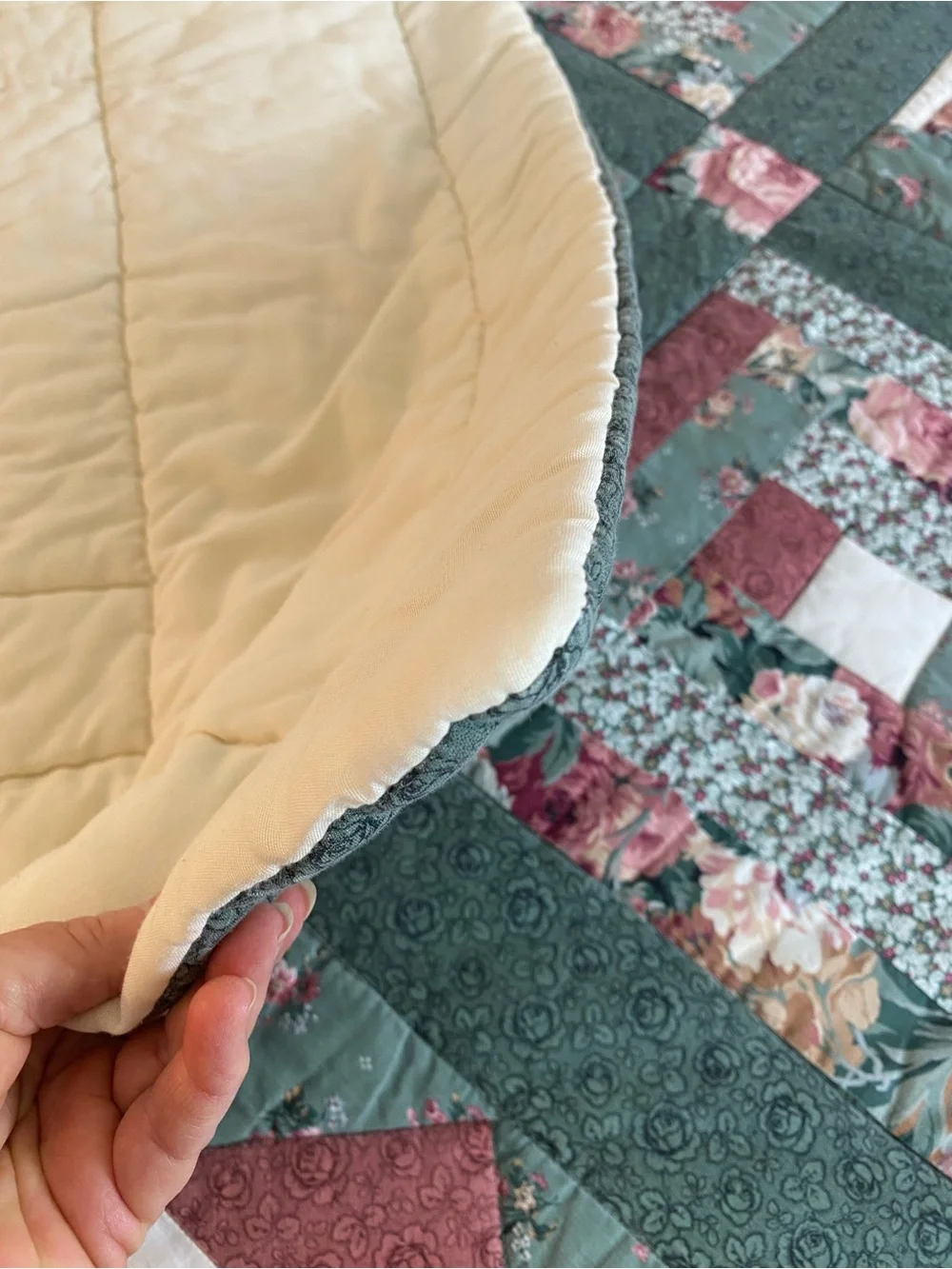 Floral Patchwork Quilt - Green & Rose Floral
